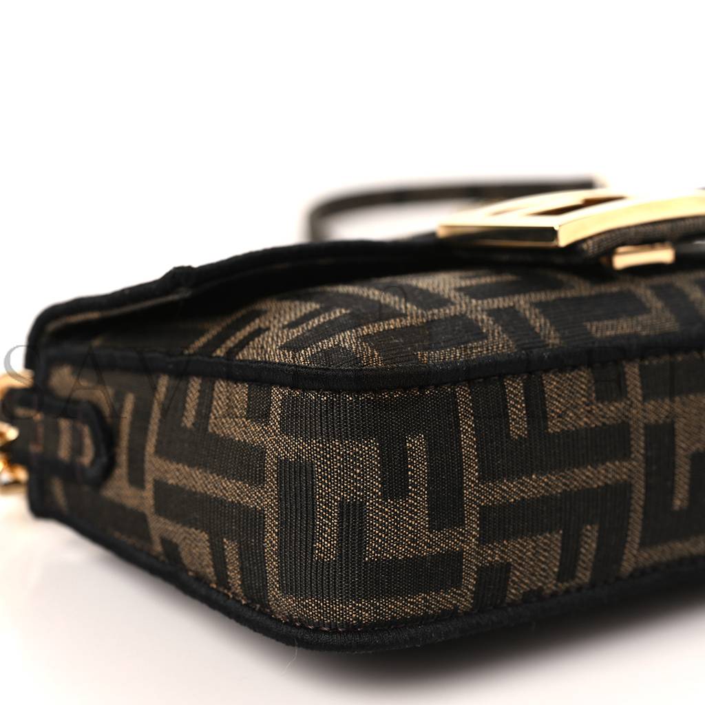 FENDI FABRIC JACQUARD FF 1974 MINI BAGUETTE TOBACCO MORO BLACK (19*11*5cm)