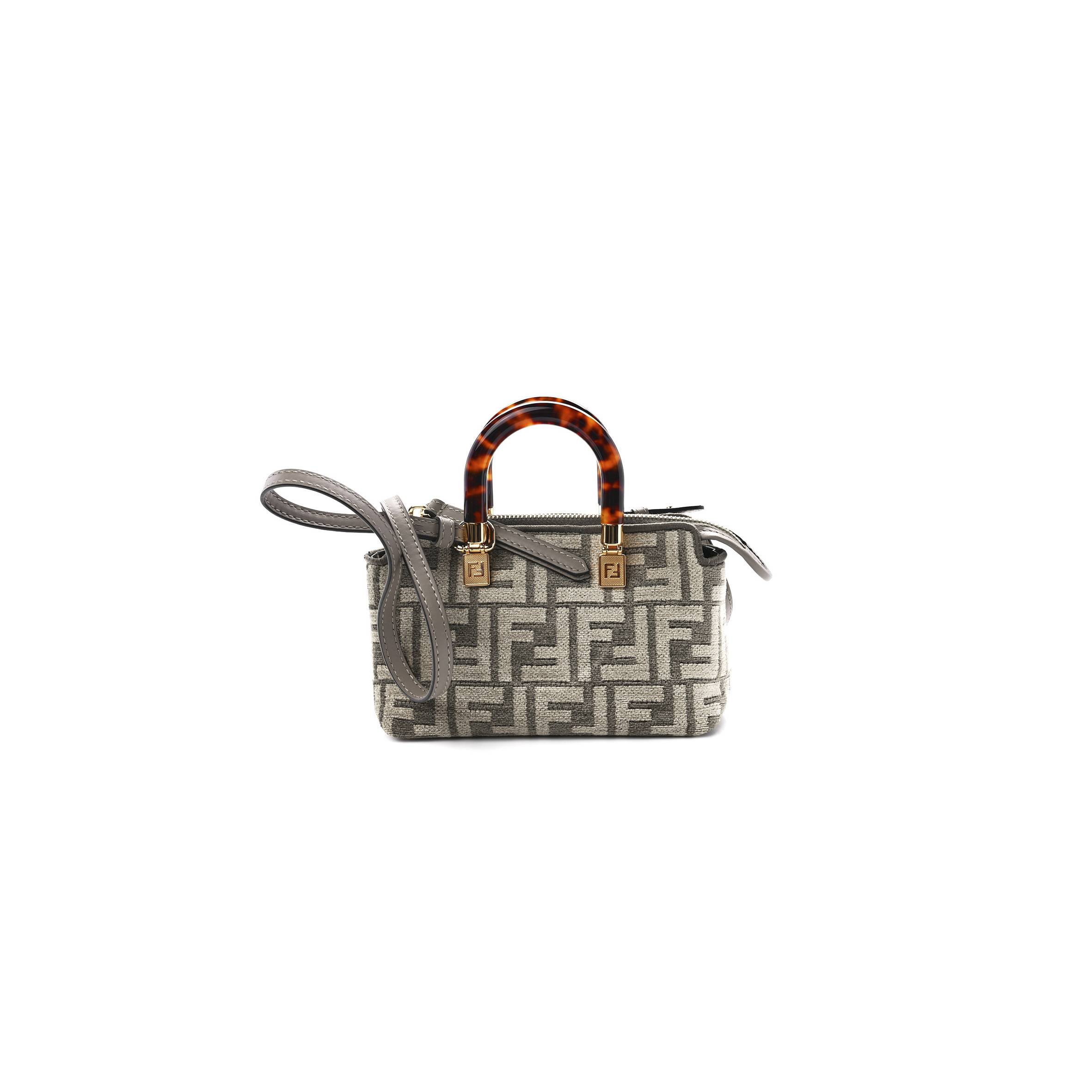 FENDI CHENILLE VITELLO KING PLEXIGLASS FF MINI BY THE WAY TOP HANDLE BOSTON BAG TORTORA NUVOLA (17*11*8cm)